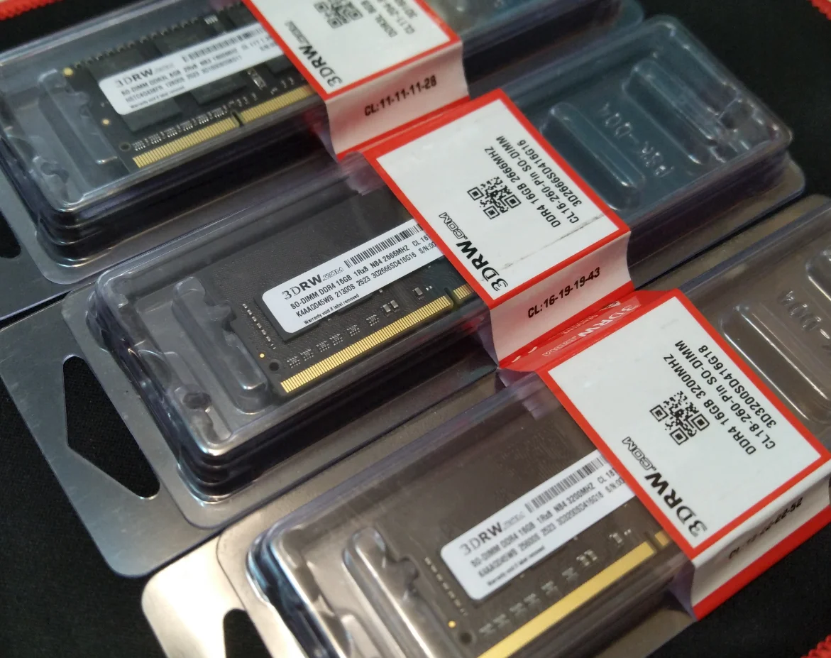 Оперативная память в Ноутбук 3DRW.com 16ГБ DDR4 SODIMM 3200 МГц 3D3200SD416G18